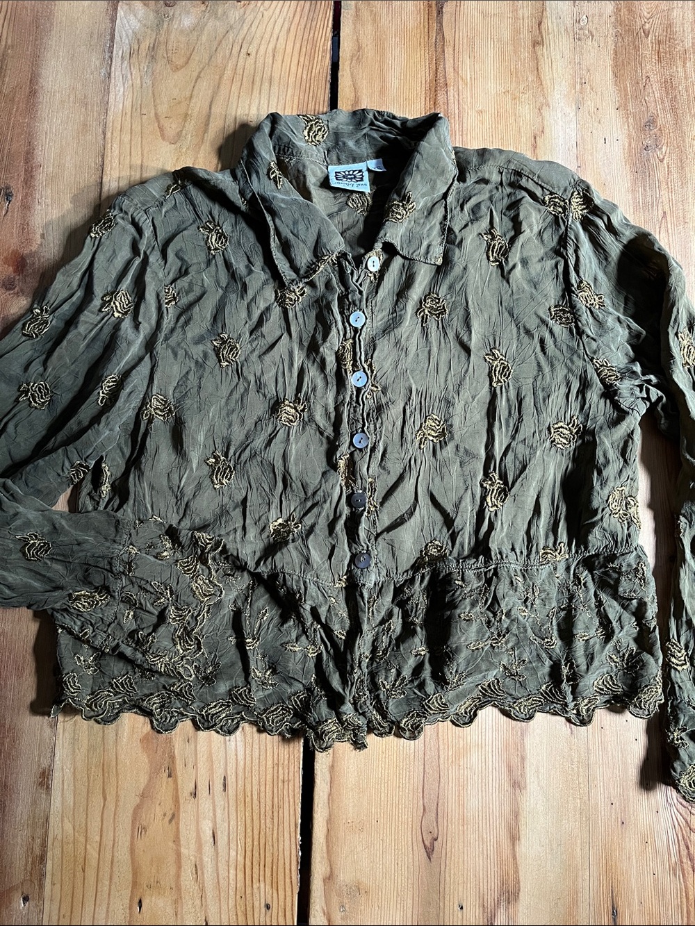 Vintage JONNY WAS XS Green Embroidered Button Up Collar Blouse Scalloped Edge